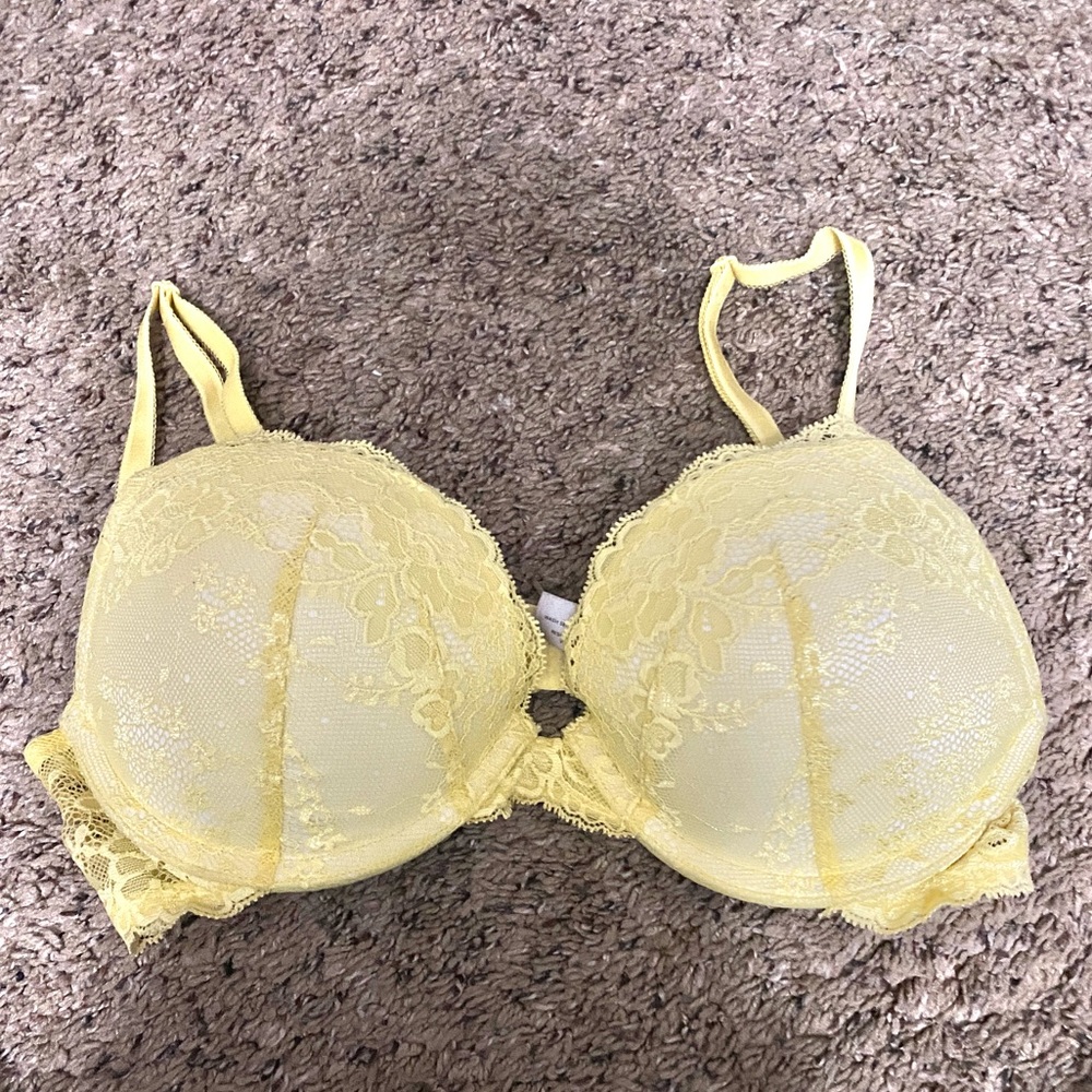 Like New 34C Yellow Dream Angels Push Up Bra